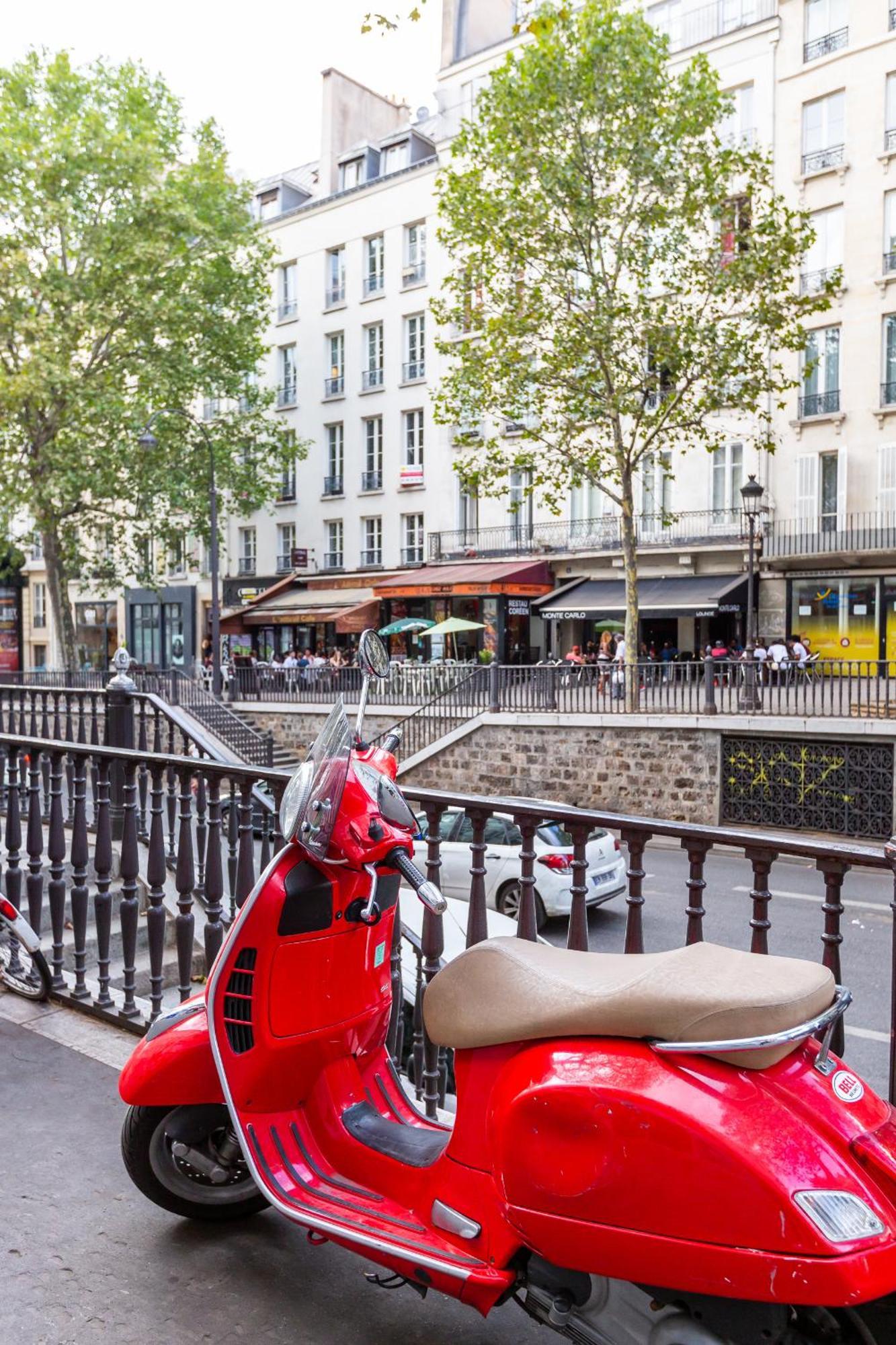 Veeve - Flowers In Saint-Martin Paris Exterior foto